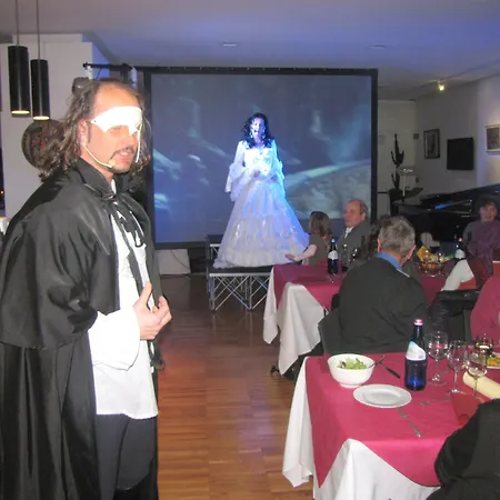 호텔 Schio Hotel 스키오