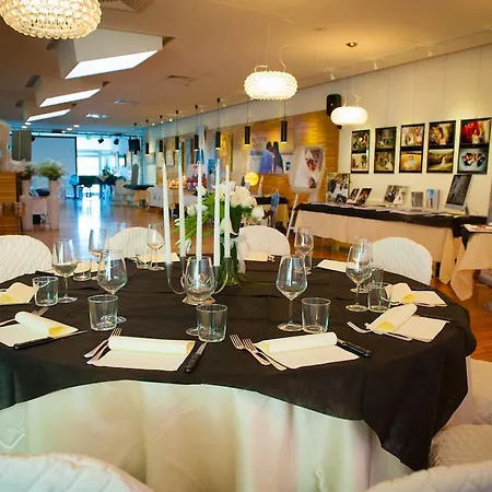 Schio Hotel 호텔 4*