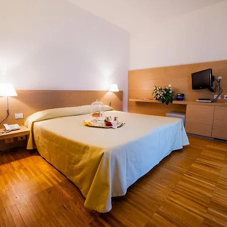 فندق Schio Hotel سكيو