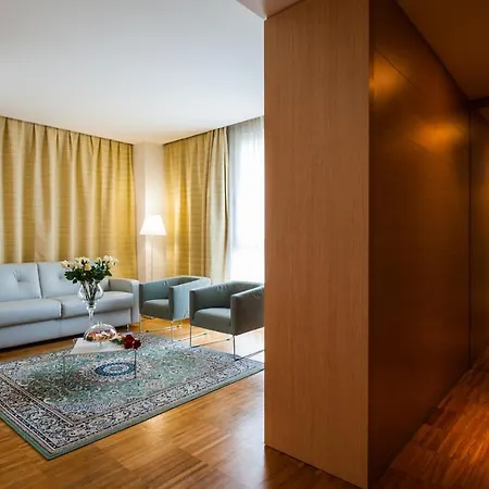Schio Hotel 4* سكيو