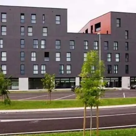 ホテル Schio Hotel スキーオ