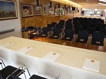 Schio Hotel فندق 4*