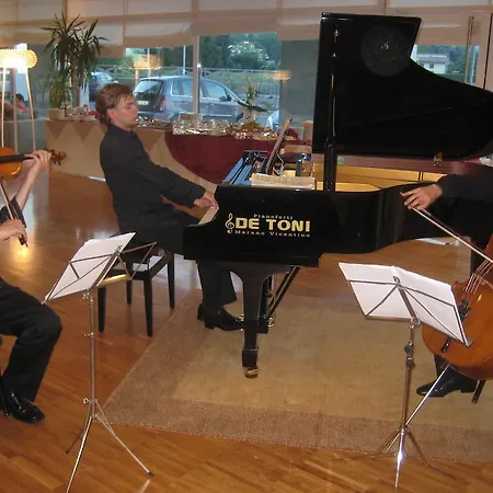 Schio Hotel 4* スキーオ